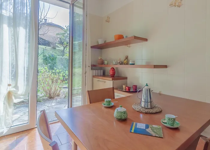 Candy House Casa de Férias Varenna